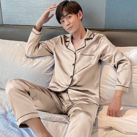 ภาพสินค้าM-4XLราคา ชุดนอนผู้ชายสไตล์เกาหลีสไตล์ ชุดนอนผ้าซาตินเสื้อคาร์ดิแกนกางเกง+เสื้อ จากร้าน dv7_tbqj0x บน Shopee ภาพที่ 2