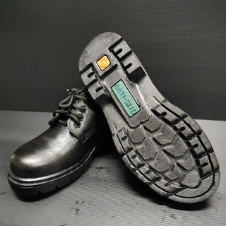 ภาพขนาดย่อของภาพหน้าปกสินค้ารองเท้าเซฟตี้รองเท้าหัวเหล็กหนังแท้สีดำ100% จากร้าน kasem.shop บน Shopee