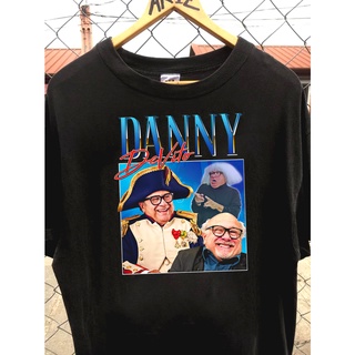 คอลูกเรือเสื้อยืดคอกลมเสื้อยืด พิมพ์ลาย Danny Devito Tribute Icon สไตล์เรโทร 80S 90ผ้าฝ้ายแท้
