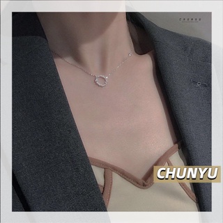 ภาพหน้าปกสินค้าCHUNYU สร้อยเงิน สร้อยเงินพร้อมจี้วงกลมรอบเพชร หรูหรา  สไตล์เกาหลีแบบใหม่ 075 ซึ่งคุณอาจชอบสินค้านี้