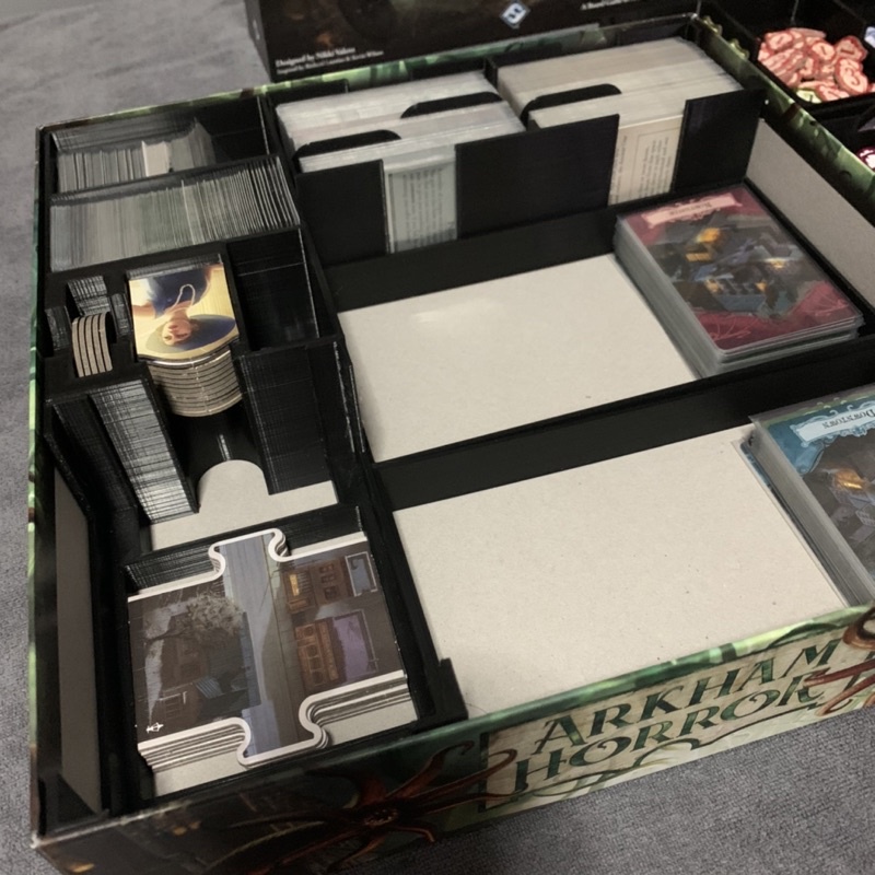 plastic-arkham-horror-board-game-organizer-ชุดกล่องจัดเก็บอุปกณ์-sleeved-cards