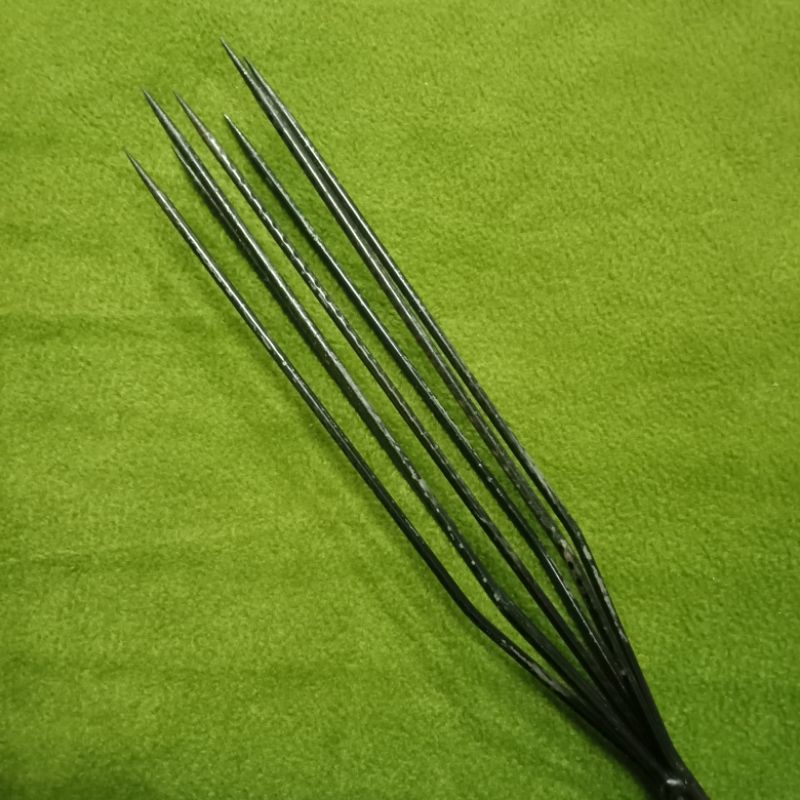 ฉมวกเหล็กทรงกลมยาว ฉมวกยาว ฉมวก อุปกรณ์ล่า The long harpoon is ideal