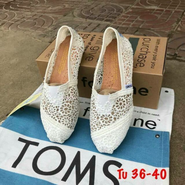 รองเท้า-toms-สินค้าพร้อมส่ง-ราคา-380-บาท