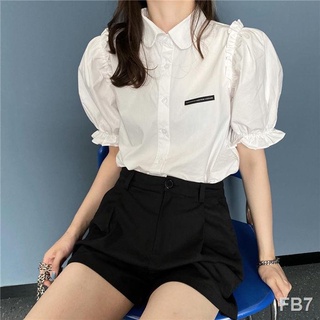 เสื้อครอป 2022 ฤดูร้อนใหม่แนวโน้มการออกแบบความรู้สึกพัฟแขนสีทึบเสื้อแขนสั้นผู้หญิงอ่อนโยนสไตล์เกาหลีสไตล์เก๋ top