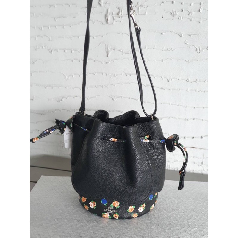 petal-bag-in-leather