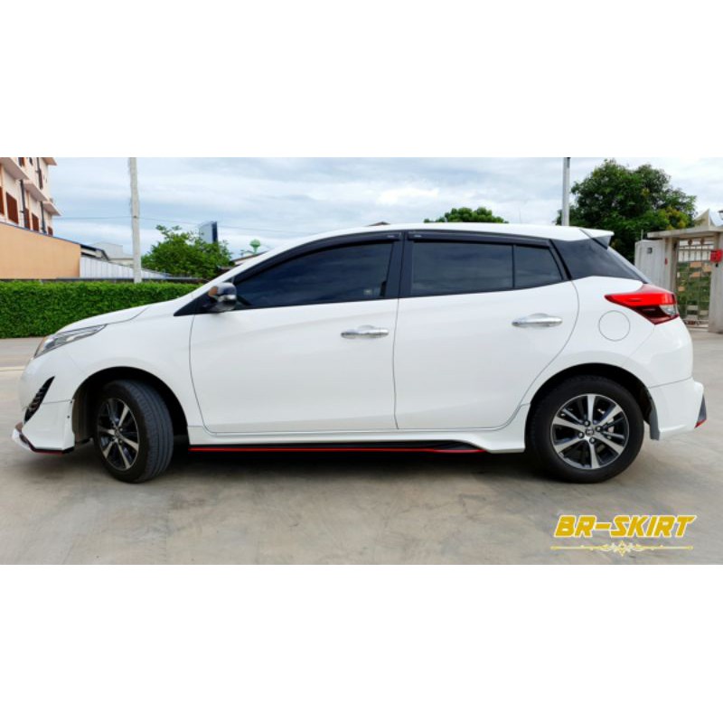 ชุดแต่งสเกิร์ต-yaris-2017-2019-รุ่น-rd1