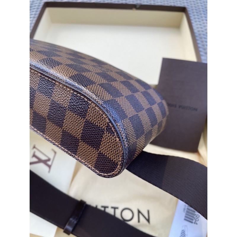 louis-vuitton-damier-mos-dc12