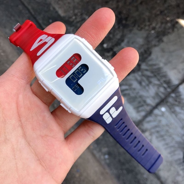 fila-watch-ฟิล่า-สายยางดิจิตอล-ตัวใหม่ล่าสุด-ชนช้อป-เหมือนเป๊ะ