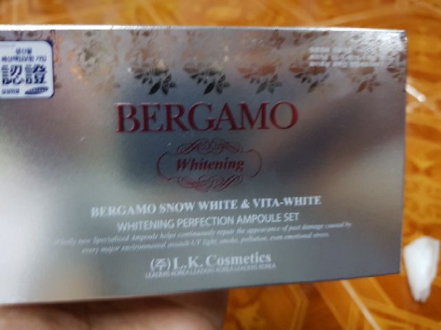 bergamo-snow-white-amp-vita-white-whitening-perfection-ampoule-set4pc