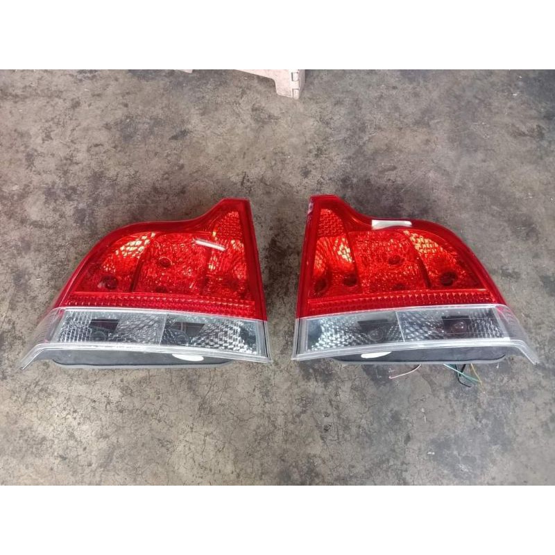 left-right-s60-p2-tail-light-minor-change-diamonds