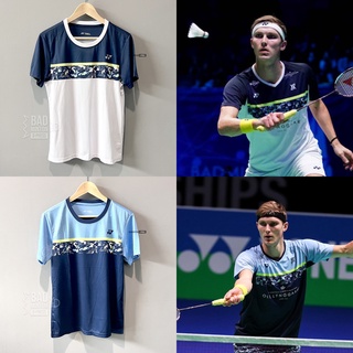 สินค้า เสื้อแบดมินตัน รุ่นใหม่ ลายเดียวกับ Viktor Axelsen ปี 2565 สินค้าพร้อมส่งจากคลังสินค้าในไทย มีบริการเก็บเงินปลายทาง