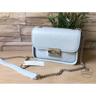 Charles &amp; Keith pushlock crossbody bag (outlet) สีฟ้า