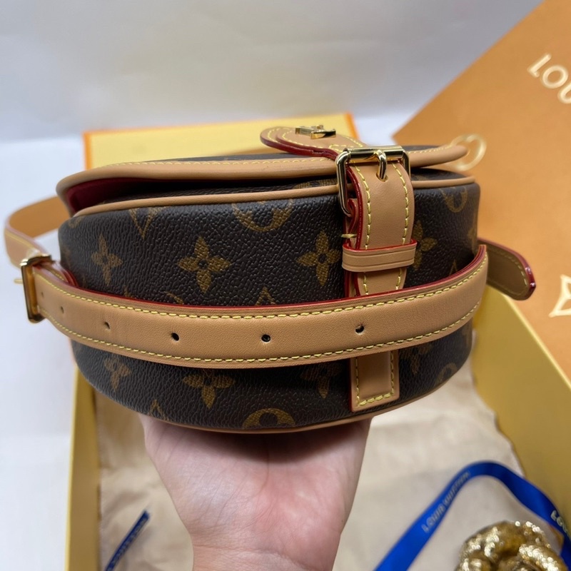 louis-vuitton-original-grade-18cm-รุ่นใหม่ชนช็อป-งานคุณภาพ-ถ่ายจากสินค้าจริงค่ะ