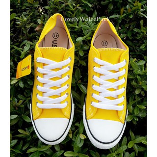 ภาพหน้าปกสินค้าGold City-1207  สีเหลือง พื้นนุ่ม ใส่ทน size 36-45 ซึ่งคุณอาจชอบราคาและรีวิวของสินค้านี้