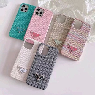 เคสไอโฟน หนังลายแบรนด์ ลายผ้าทวีต