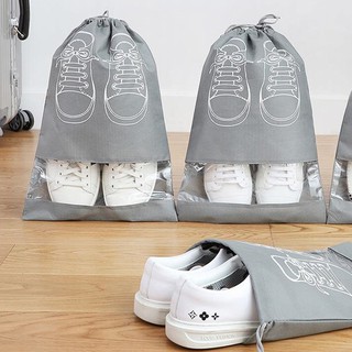 ภาพหน้าปกสินค้าKorean KD 796 ถุงใส่รองเท้าแบบหูรูด มี 2 ไซต์ 2 สี พกพาง่ายน้ำหนักเบา ที่เกี่ยวข้อง