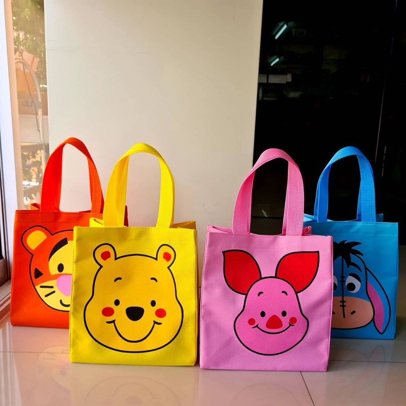 กระเป๋าคละสี-4-สี-ลายหมีพลู-ขนาดสินค้า-8x9x4-นิ้ว