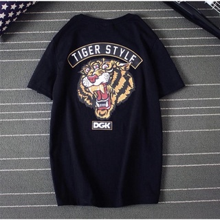 "มีโปรโมชั่น" เสื้อยืดแฟชั่น ลดราคาพิเศษ จากปกติ290 บาท