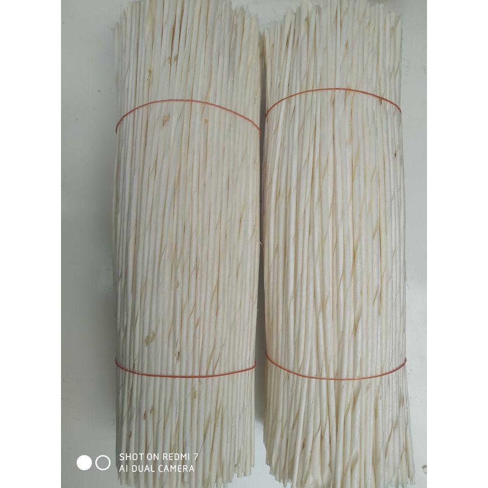 หนวดจันทน์-ราคาถูก-มัดละ-45-บาท-มี-500-เส้น-สำหรับทำดอกไม้จันทน์