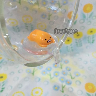 Gudetama แบบกำลังจะหยดลงพื้น