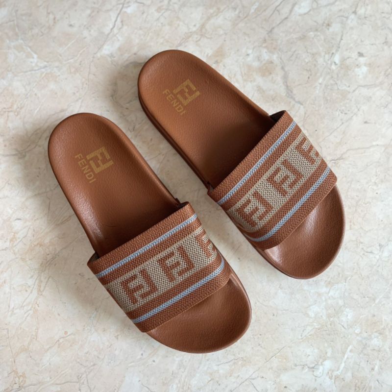 ภาพสินค้า(new) รองเท้าแตะ Fendi  สายเป็นผ้า พรีเมี่ยมม๊า ก สวยมา ก งานจริงตรงปกสุดๆ Size : 36-41Colors: ดำ ขาว น้ำตาล ️ จากร้าน pangko_89 บน Shopee ภาพที่ 7