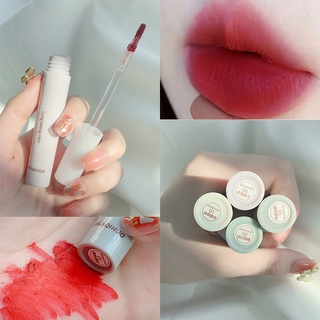 Lipstick ลิปสติก เนื้อแมตต์กํามะหยี่ ให้ความชุ่มชื้น กันน้ํา ติดทนนาน 4 สี