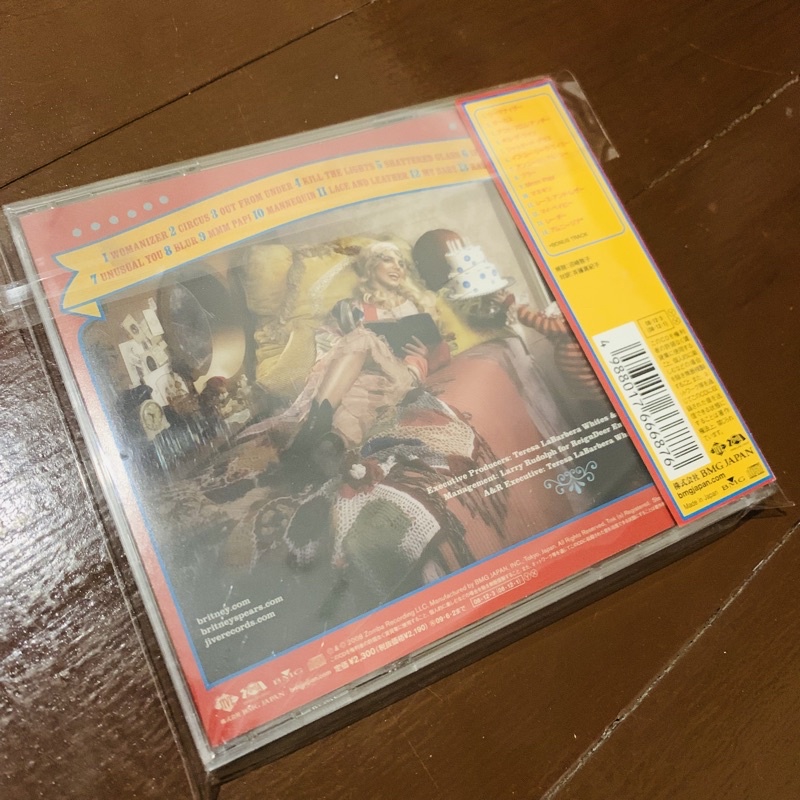 britney-spears-circus-japan-cd-album