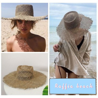 ภาพหน้าปกสินค้าหมวกสาน หมวกปีกกว้าง Raffia Beach (B41) หมวกกันแดด ซึ่งคุณอาจชอบราคาและรีวิวของสินค้านี้