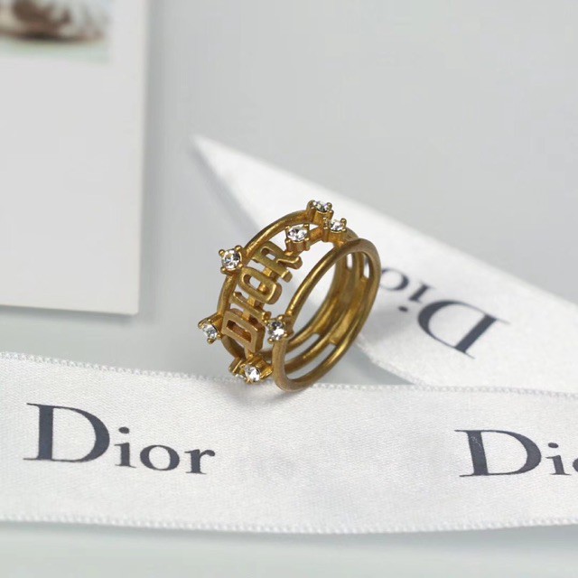 ภาพสินค้าแหวนเพชรรูปทรงตัวอักษรสไตล์เรโทรสำหรับผู้หญิง จากร้าน aimeestoe.th บน Shopee ภาพที่ 4