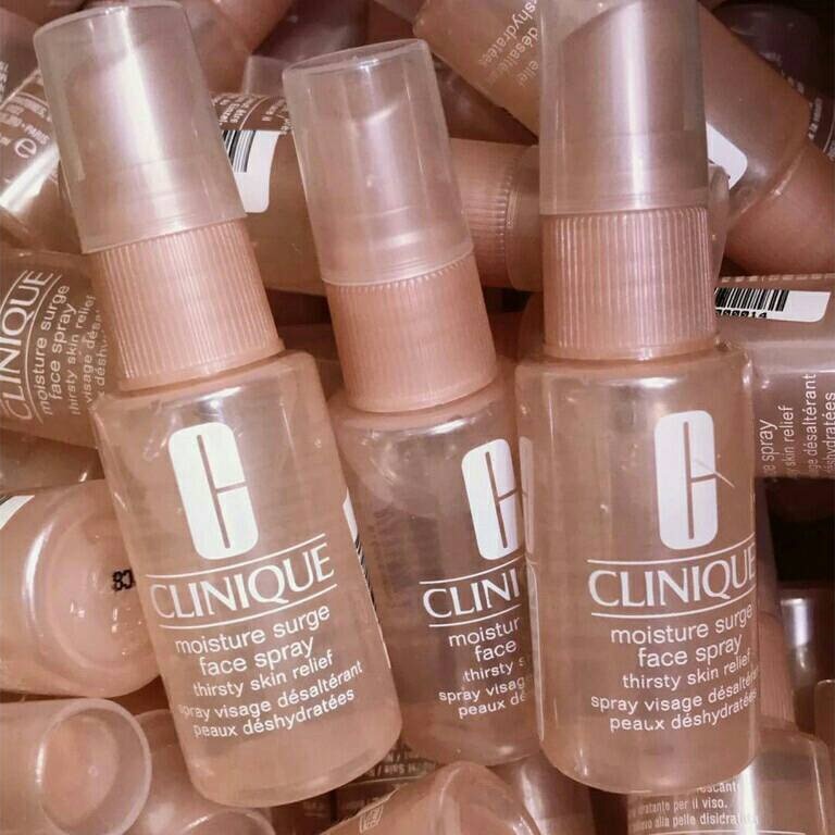 clinique-moisture-surge-face-spray-thirsty-skin-relief-30-ml