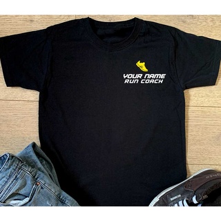 เสื้อยืดโอเวอร์ไซส์เสื้อยืด พิมพ์ลาย Your Name Run Coach Pocket สําหรับผู้ชาย เหมาะกับการวิ่ง เล่นกีฬาS-3XL