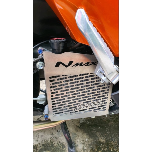 การ์ดหม้อน้ำ-ตะแกรงหม้อน้ำ-yamaha-nmax-ปี-2016-2019-2020-2021-ของแต่ง-nmax-จัดจำหน่ายทั้งปลีกและส่ง