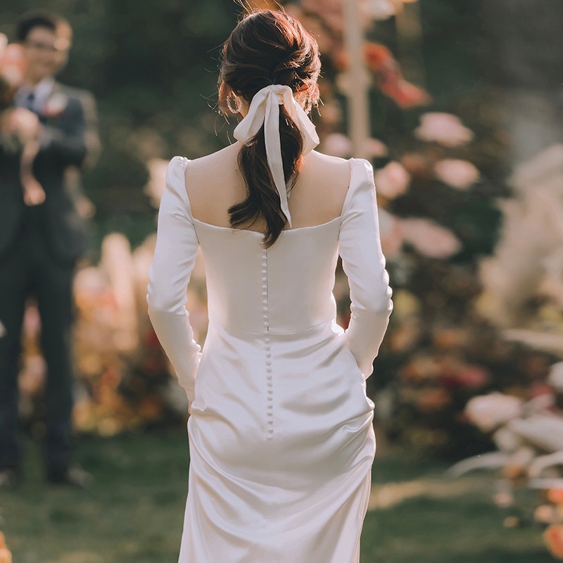 ชุดแต่งงานผ้าซาติน-เจ้าสาว-แต่งงาน-ฮันนีมูน-ภาพถ่ายการเดินทาง-เดรสสีขาว