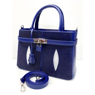 กระเป๋าถือหนังปลากระเบนแท้ สีน้ำเงิน มีสายสะพาย Crossbody Saddle Bag