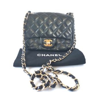 Sold​ out​♥️​Chanel​ Classic​ Flap​ size​ 7