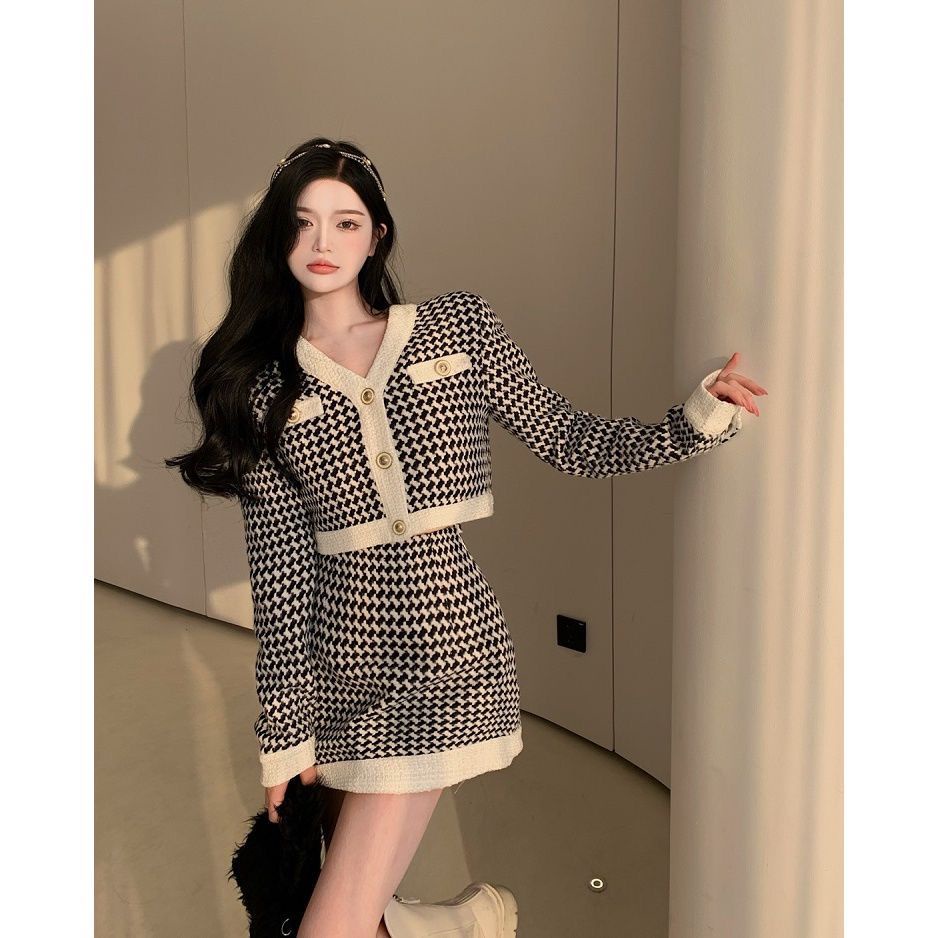 ชุดเซ็ต-2-ชิ้น-เวอร์ชั่นเกาหลี-เสื้อแขนยาวผ้าทวีต-กระโปรงเอวสูง-houndstooth-ดูแพง