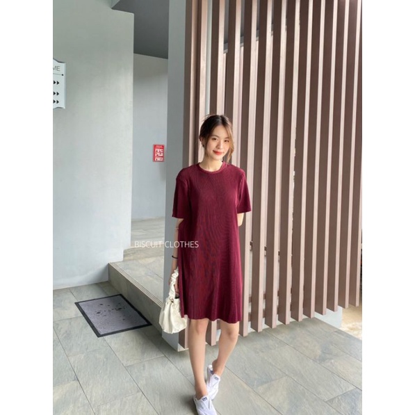 เดรสอัดพลีทสีพื้น-สอบถามก่อนสั่งซื้อ