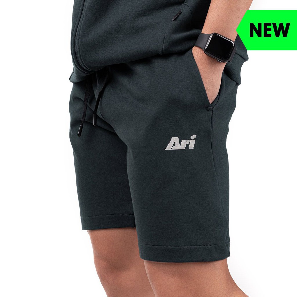 ภาพสินค้ากางเกงลำลองขาสั้น ARI COMFY SHORTS ของแท้ จากร้าน brutd_job.gu12 บน Shopee ภาพที่ 3