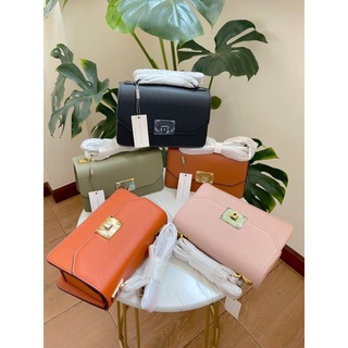 พร้อมส่งCROSSBODY BAG OUTLET