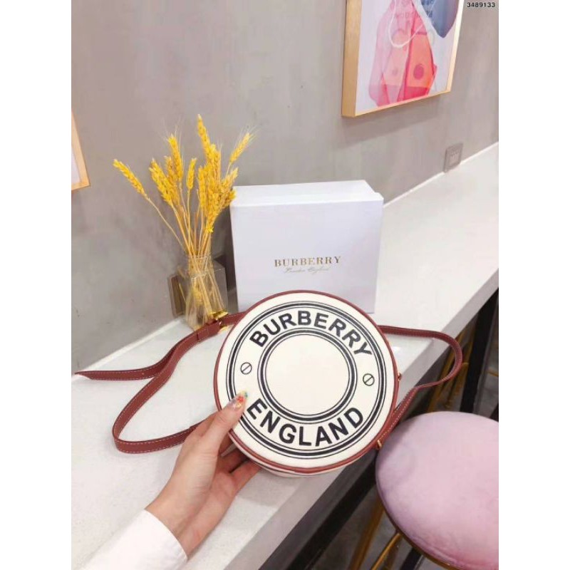 Burberry logo graphic sexybetic canvas and