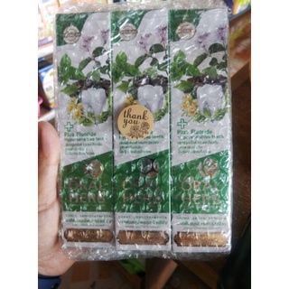 ยาสีฟันสมุนไพรออรัลเฮิร์บ Oral Herb Toothpaste 100 กรัม 3 หลอด