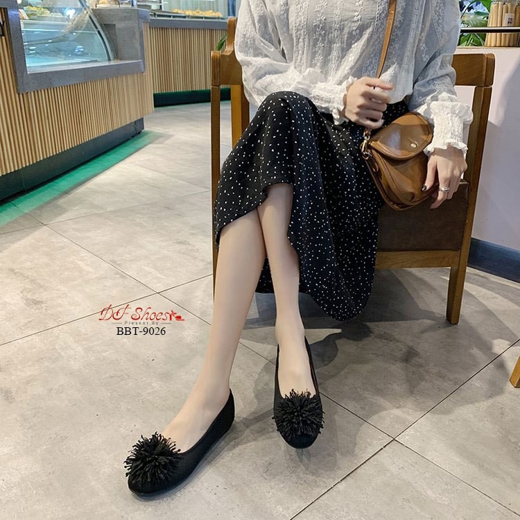 bbt-9026-รองเท้าคัชชูส้นเตี้ย-ทรงเก็บหน้าเท้า-วัสดุผ้าสักหลาด