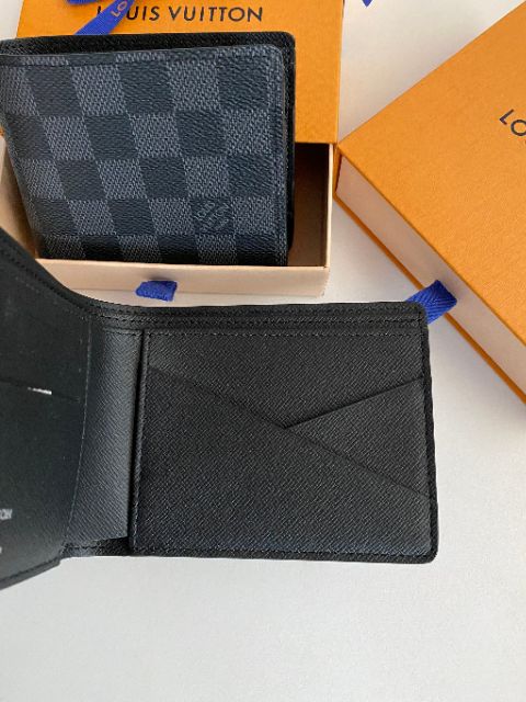 new-lv-multiple-graphite-wallet-dc20-dc21