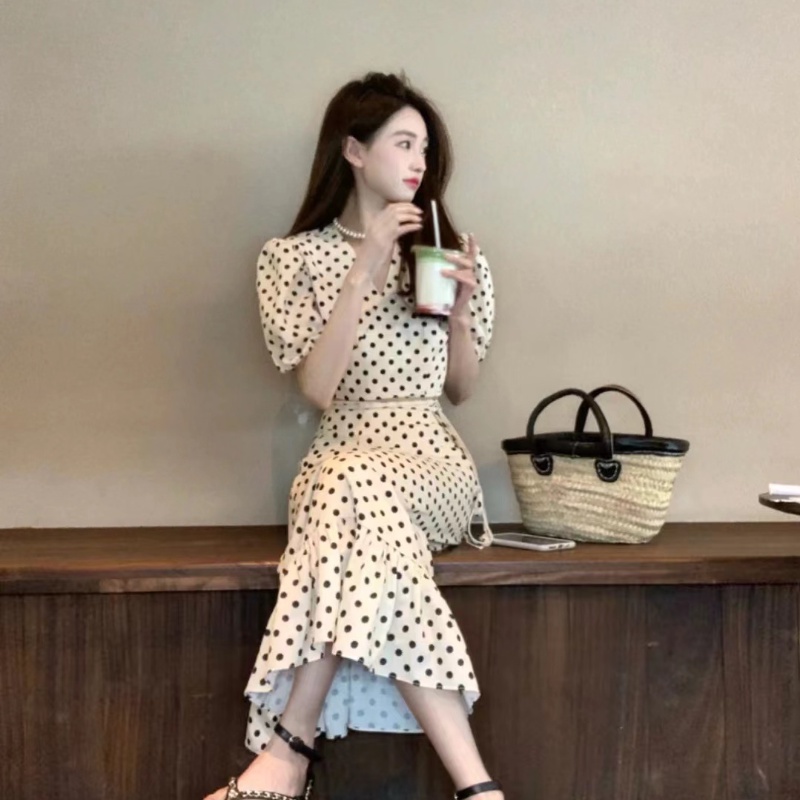 hot-sale-suit-womens-2022-new-french-bandage-polka-dot-puff-sleeve-top-high-waist-mid-length-กระโปรงหางปลา