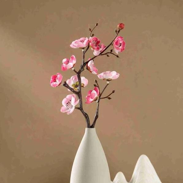 ภาพหน้าปกสินค้าดอกพลัมบลอสซั่มประดิษฐ์ ผ้าไหม สไตล์จีน สําหรับตกแต่งบ้าน ห้องนั่งเล่น จากร้าน moshee.th บน Shopee