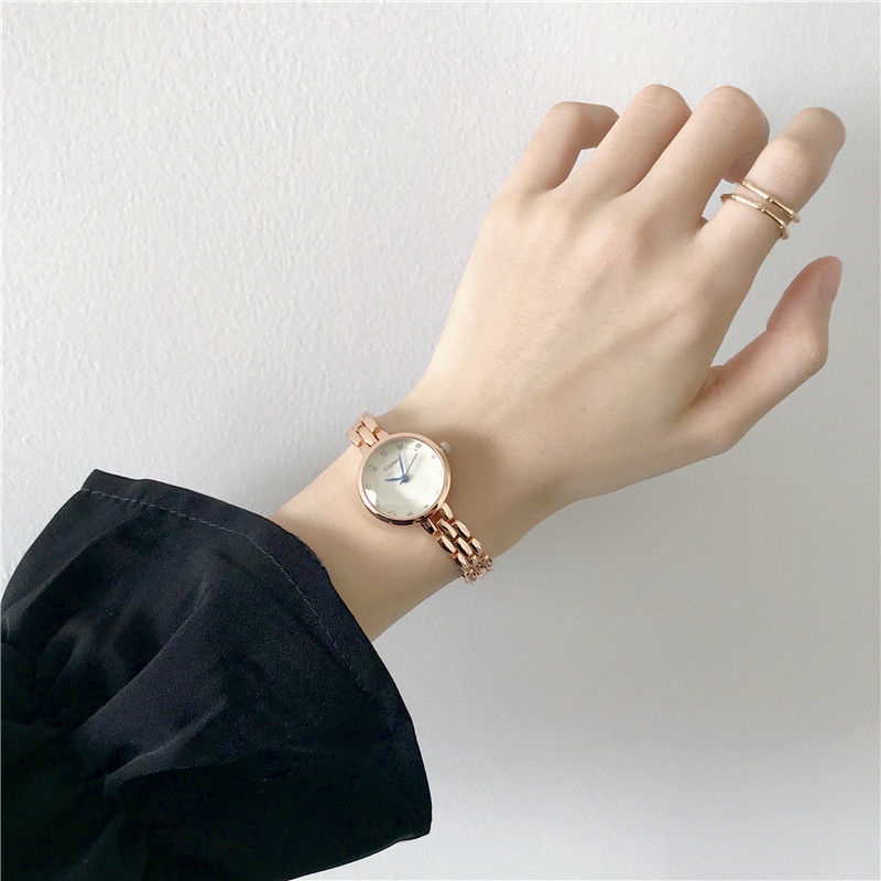 นาฬิกาคู่-casio-ขายร้อน-mini-women-s-bracelet-watch-small-dial-summer-chain-classic-retro-small-exquisite-japane