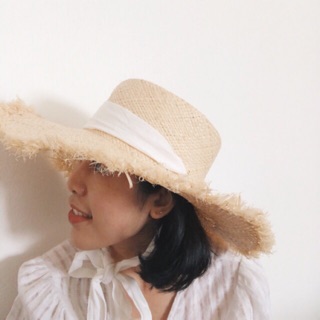 หมวกสานปีกกว้างพร้อมส่ง