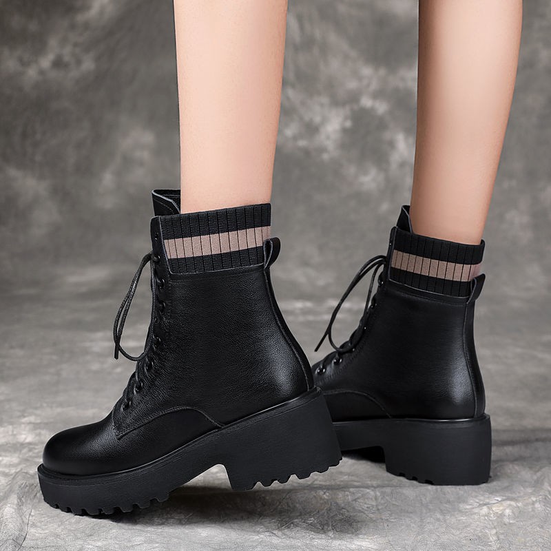 hot-sale-รองเท้าบูทมาร์ตินหญิงสไตล์อังกฤษปี-2020-ฤดูใบไม้ร่วงและฤดูหนาวใหม่รองเท้าบูทสั้นนักเรียนหญิงรุ่นเกาหลีด้านล่