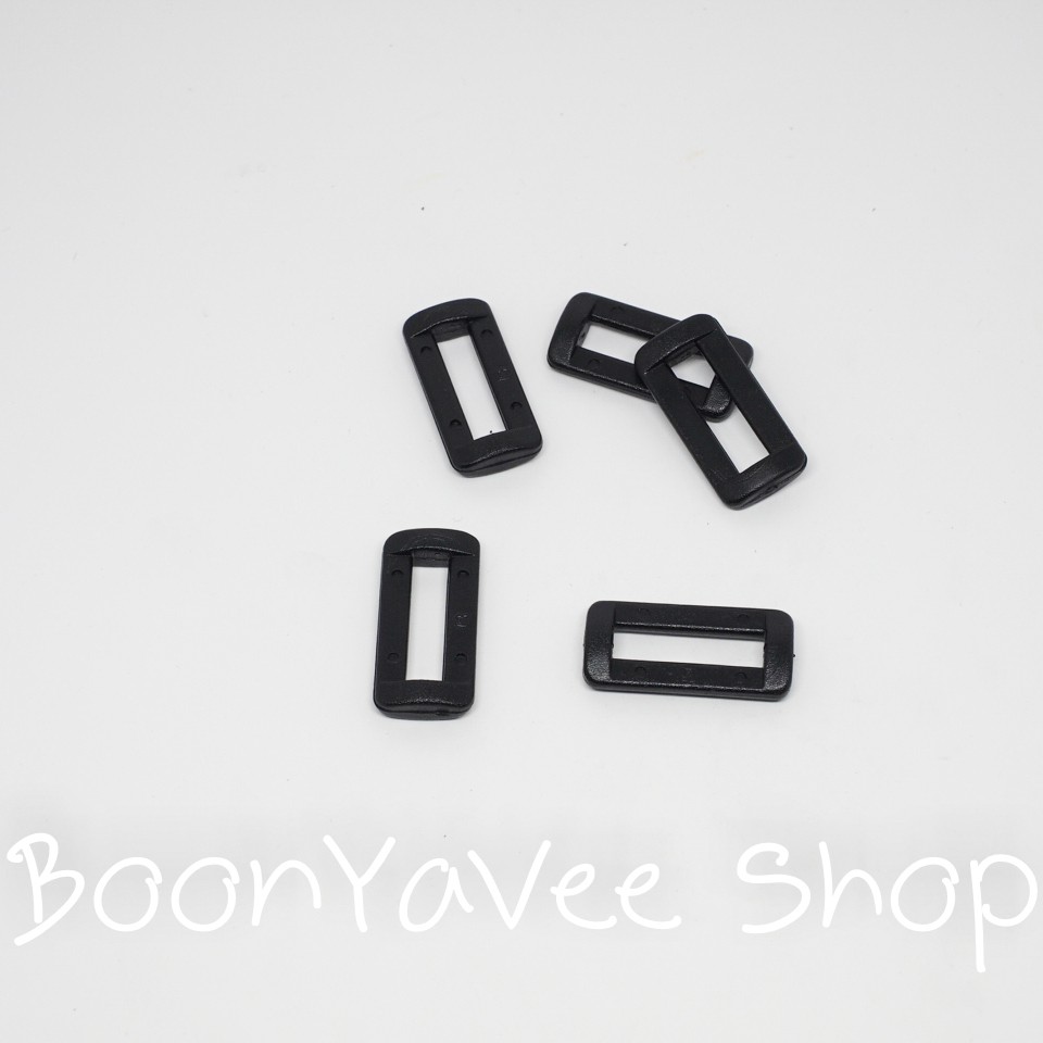 ภาพหน้าปกสินค้าห่วงสี่เหลี่ยมพลาสติก จากร้าน boonyaveeshop บน Shopee