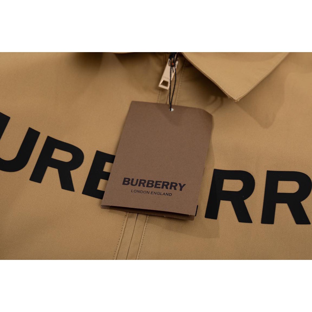 เสื้อ-burberry-สีสวย-ดีเทลโหด-มาใหม่-เท่ห์ก่อนใคร-limited-edition